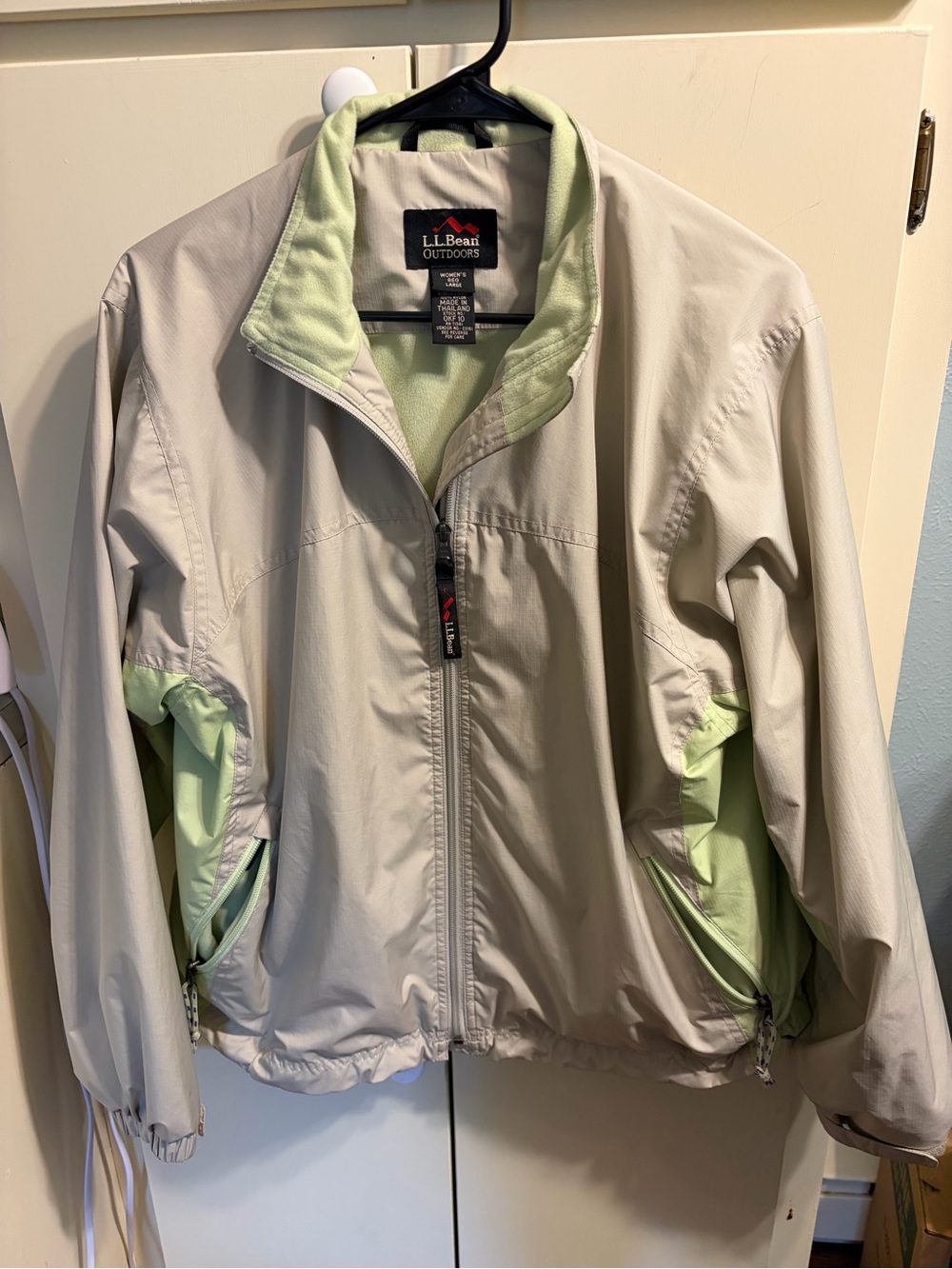L.L. Bean Woman’s Light Gray Jacket with Mint Green Lining
